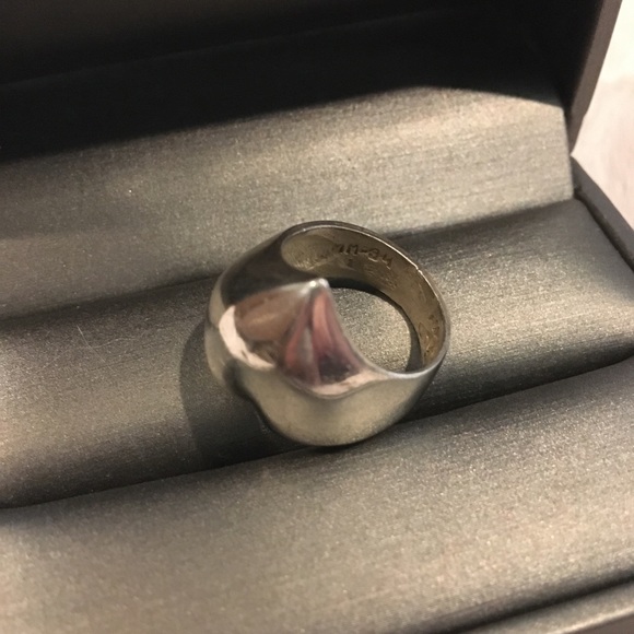 Vintage Sterling Puffed Heart Ring - Picture 2 of 6